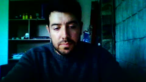 Snapshot of tinycock9393 chatting on June 2026 06:10:01 PM Benja online show from June 2026 06:10:01 PM