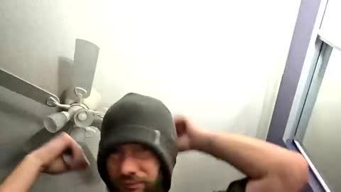 tinyguynicecock online show from April 2026 02:09:01 AM