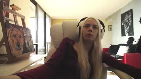 stage Kylie Sinner  brand CLITBAIT online show from September 2025 07:18:02 PM