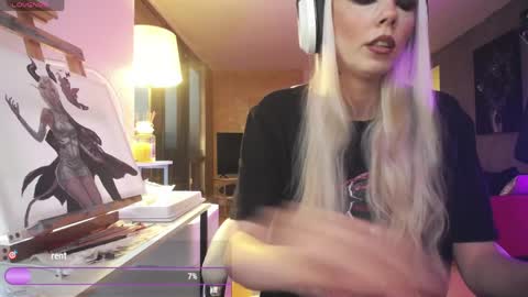 stage Kylie Sinner  brand CLITBAIT online show from April 2026 11:13:02 PM