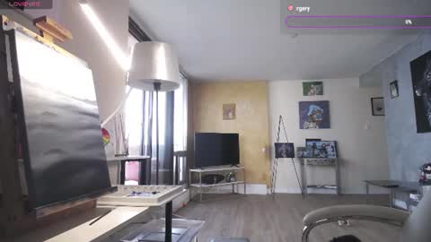 Snapshot of tinykylie chatting on July 2026 09:56:02 AM stage Kylie Sinner brand CLITBAIT online show from July 2026 09:56:02 AM