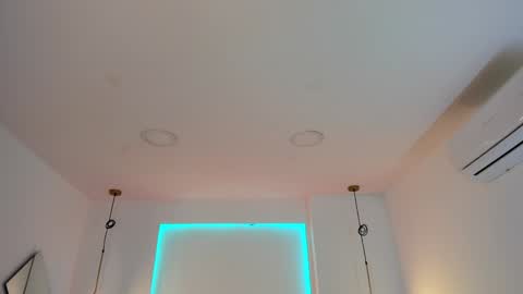 Luna  online show from December 2024 11:00:01 AM