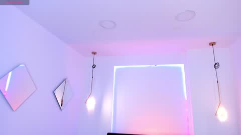 Luna  online show from December 2024 11:17:02 AM