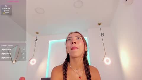 Luna  online show from February 2025 04:25:01 PM