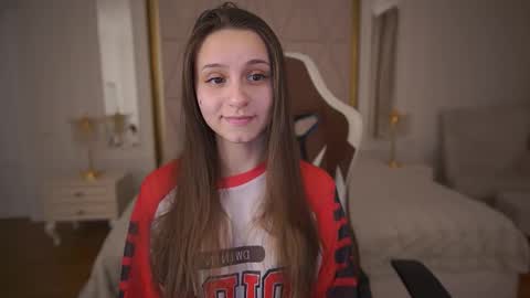 tinynataliee online show from February 2026 10:06:02 PM