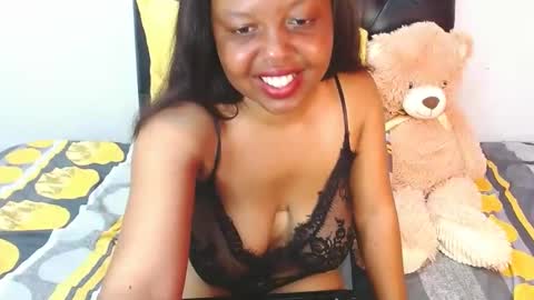 Snapshot of tinyrose18 chatting on January 2025 07:13:02 PM tinyrose18 online show from January 2025 07:13:02 PM