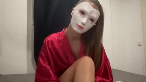 Snapshot of tipsytinkerbell chatting on October 2025 06:37:01 PM Tinks online show from October 2025 06:37:01 PM