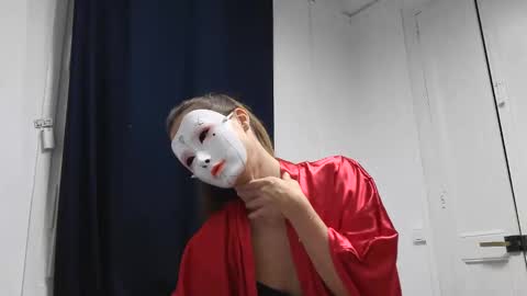 Snapshot of tipsytinkerbell chatting on November 2025 09:57:02 PM Tinks online show from November 2025 09:57:02 PM