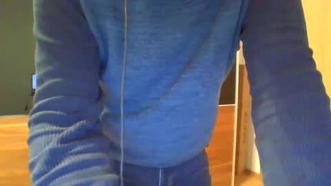 Snapshot of tirolerboy27 chatting on December 2024 10:07:01 AM Tirolerboy27 online show from December 2024 10:07:01 AM