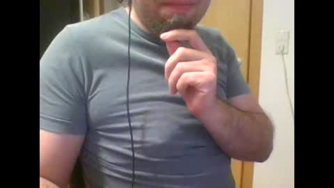 Snapshot of tirolerboy27 chatting on February 2025 03:31:01 PM Tirolerboy27 online show from February 2025 03:31:01 PM