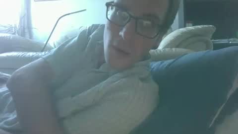 titlovercums online show from December 2025 05:31:02 PM