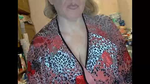 tittylina online show from September 2025 07:40:02 PM