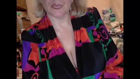 tittylina online show from November 2025 10:10:02 PM