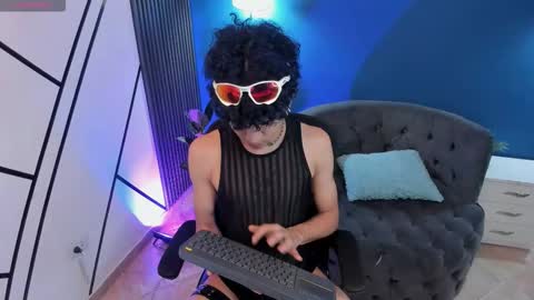 Snapshot of todoroki_g chatting on November 2025 12:00:02 PM todoroki_g online show from November 2025 12:00:02 PM