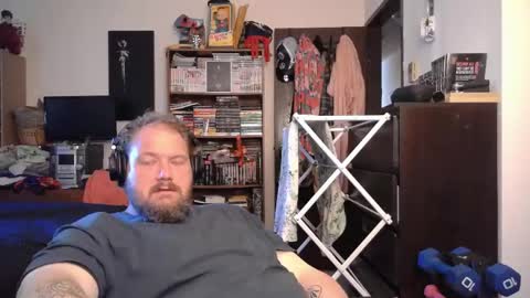 Snapshot of toede_0 chatting on June 2026 04:31:02 PM Toede online show from June 2026 04:31:02 PM