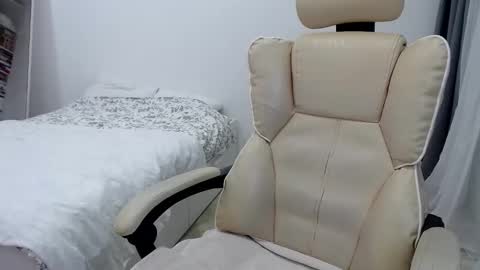 Arina online show from January 2025 07:07:02 PM