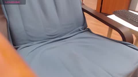 tokensnone online show from March 2025 06:43:01 PM