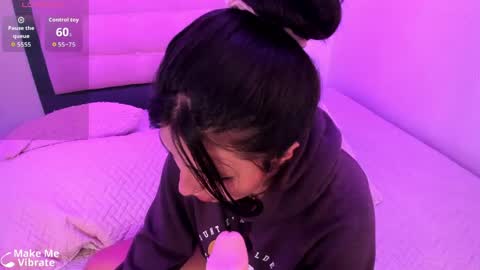 tokito_loto online show from April 2026 10:37:02 PM