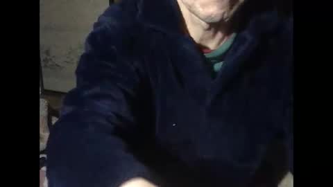 small man online show from January 2025 04:57:01 PM