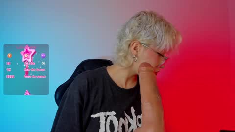 Snapshot of tokyo_blues chatting on December 2024 09:56:01 PM Halsey Sofii online show from December 2024 09:56:01 PM