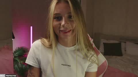 Snapshot of tokyo_n chatting on January 2025 12:14:02 AM tokyo_n online show from January 2025 12:14:02 AM