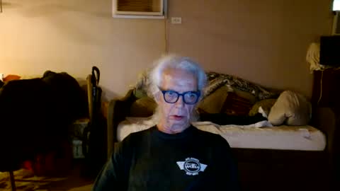 Snapshot of tom112292014 chatting on June 2026 07:22:02 PM tom112292014 online show from June 2026 07:22:02 PM