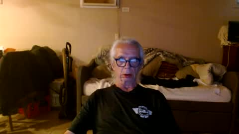 Snapshot of tom112292014 chatting on June 2026 05:51:01 PM tom112292014 online show from June 2026 05:51:01 PM