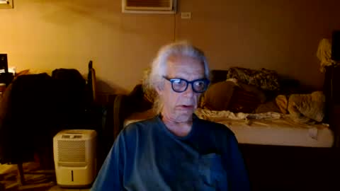 Snapshot of tom112292014 chatting on July 2026 02:03:01 AM tom112292014 online show from July 2026 02:03:01 AM