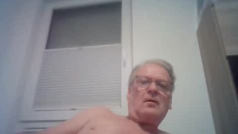tomsam online show from May 2026 05:34:02 AM