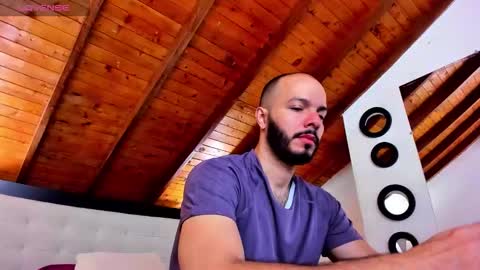   online show from December 2025 12:58:02 PM