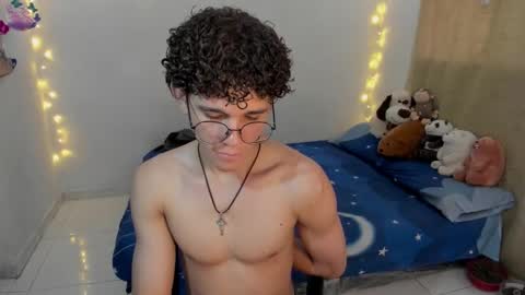 Tom Blue online show from December 2025 06:14:01 PM