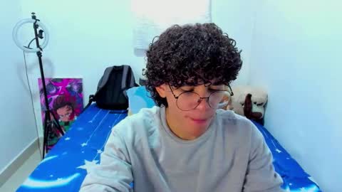 Tom Blue online show from March 2026 03:45:01 PM