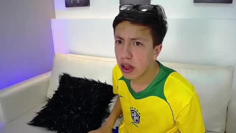 Tom online show from April 2026 08:41:02 AM