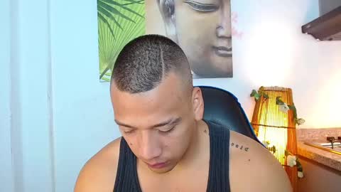 Tom muscle1 online show from December 2024 12:09:02 PM