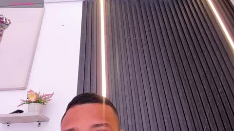 Tom muscle1 online show from September 2025 12:07:02 PM