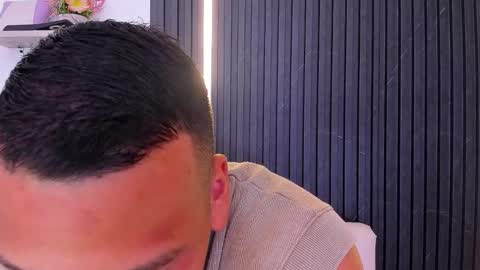 Tom muscle1 online show from September 2025 11:58:01 AM