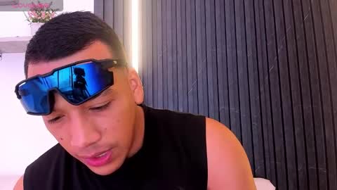 Tom muscle1 online show from November 2025 12:18:02 PM