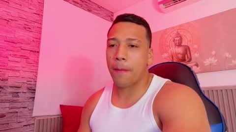 Tom muscle1 online show from November 2025 12:07:01 PM