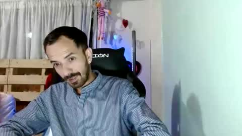 tomas gerauld. make me happy with 10000 tokens online show from March 2026 02:27:02 AM