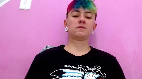 Blue online show from October 2025 07:15:01 PM