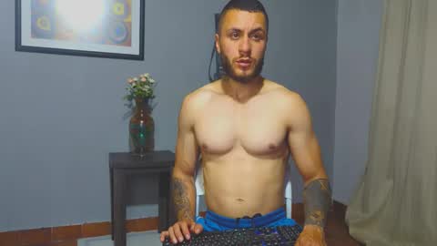 tomDavisXl online show from January 2026 03:43:02 AM