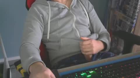 tomin3m online show from December 2024 12:31:01 PM