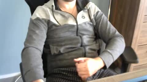 tomin3m online show from October 2025 08:22:01 AM