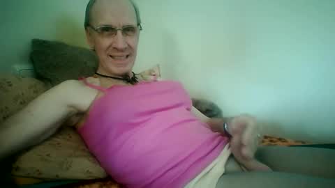 tomislav321 online show from April 2026 12:19:02 PM