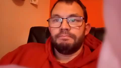 Snapshot of tomlaw1991 chatting on October 2025 06:31:02 PM tomlaw1991 online show from October 2025 06:31:02 PM