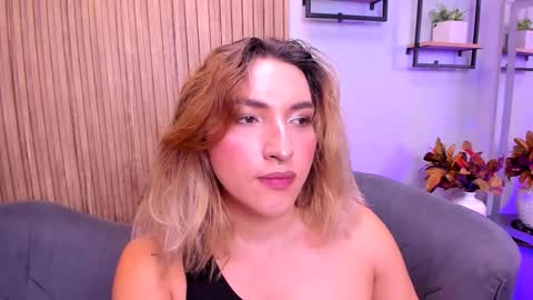   online show from December 2025 02:24:01 PM