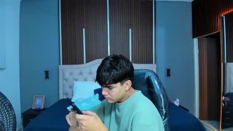 Tommy  online show from October 2025 03:18:02 AM