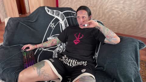 Tommy and Katana online show from January 2025 09:23:01 AM