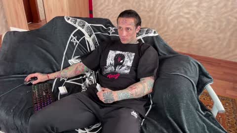 Tommy and Katana online show from February 2025 09:43:01 AM