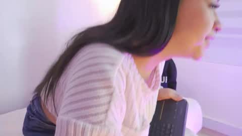 Blue  online show from December 2025 01:50:02 PM